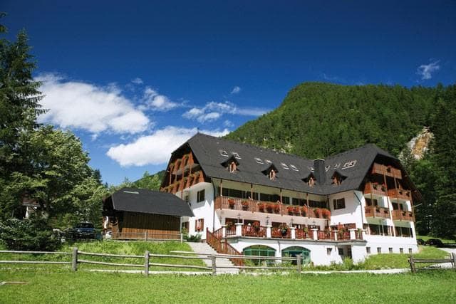 HOTEL PLESNIK, SOLČAVA