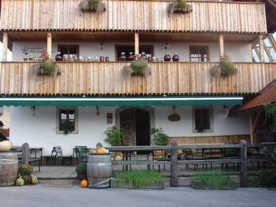 TURISTIČNA KMETIJA NOVAK, DVOR