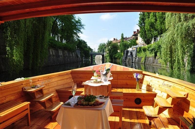 PLOVBA PO LJUBLJANICI, BARKA LJUBLJANICA, LJUBLJANA