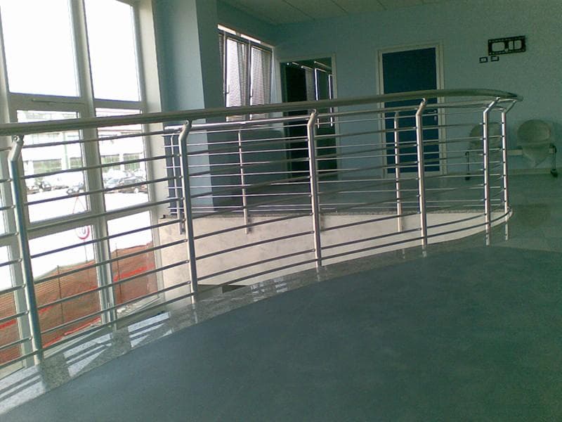 STEKLARSTVO R, LOGATEC