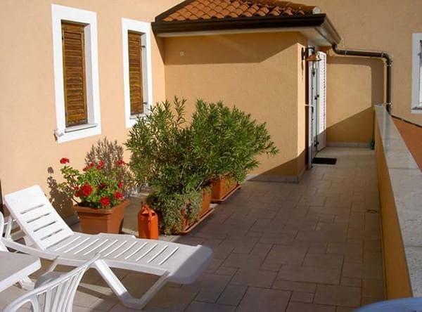HIŠA SOSIČ, SOBE IN APARTMAJI, STRUNJAN