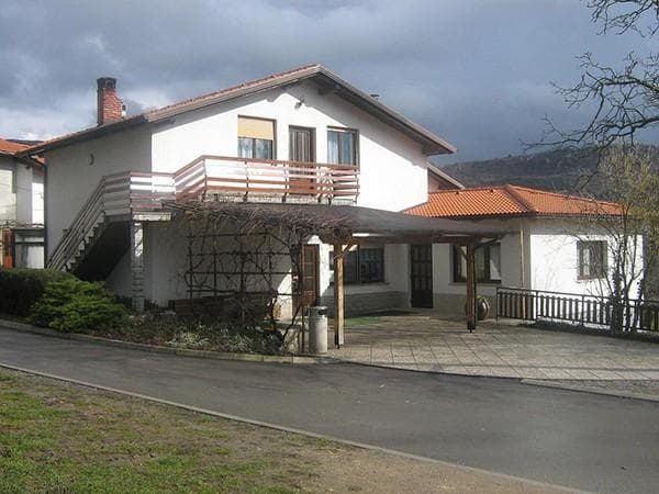 KMEČKI TURIZEM JENEZINOVI, PREM