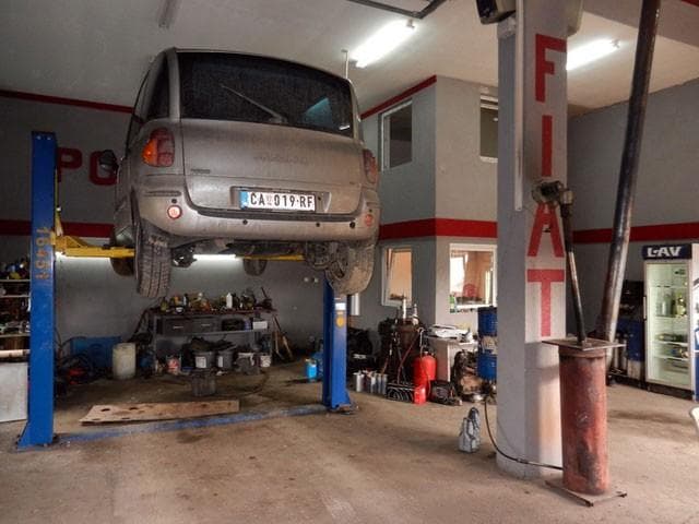 AVTO SERVIS URBAN PIRNAT, RIBNICA