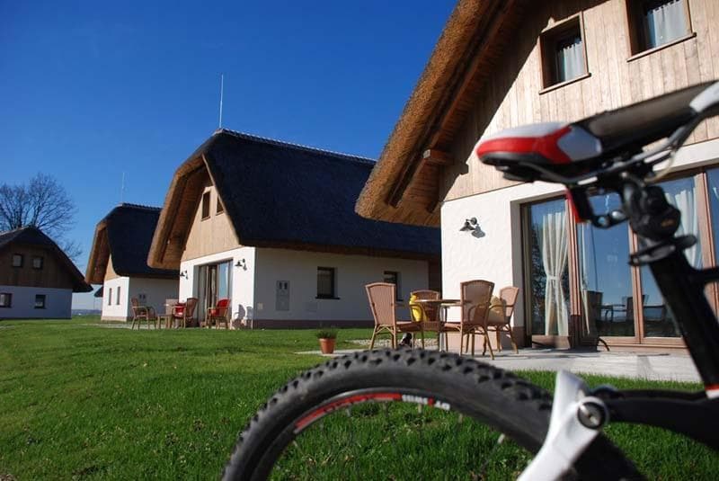 APARTMAJI IN VILE, GOLF IGRIŠČE, KOPANJE V PANONSKI VASI - PANONSKA VAS, MORAVSKE TOPLICE