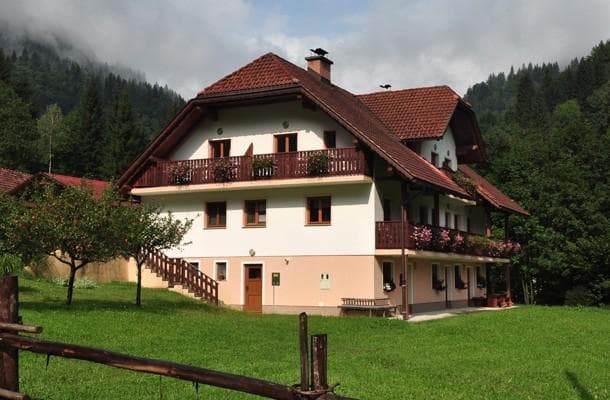 TURISTIČNA KMETIJA AMBROŽ-GREGORC, SOLČAVA