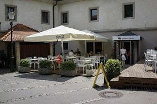 AJDOVO ZRNO, LJUBLJANA
