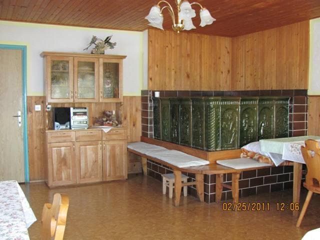 APARTMAJI MIKEK, ZREČE