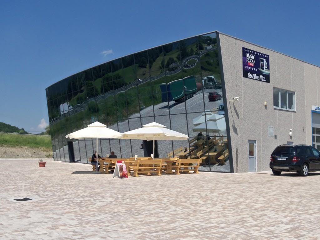 GOSTILNA NIKA, HRUŠEVJE