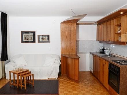 APARTMAJI KAJA, KRANJSKA GORA