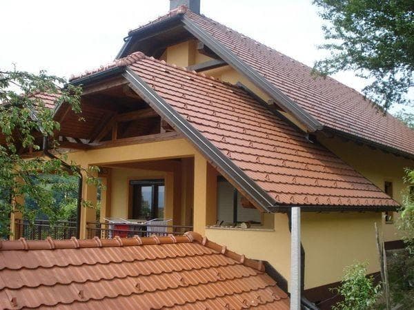 MAKS MONT, TRŽIČ