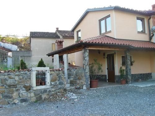 KMETIJA Z NASTANITVIJO PILIH, VIPAVA