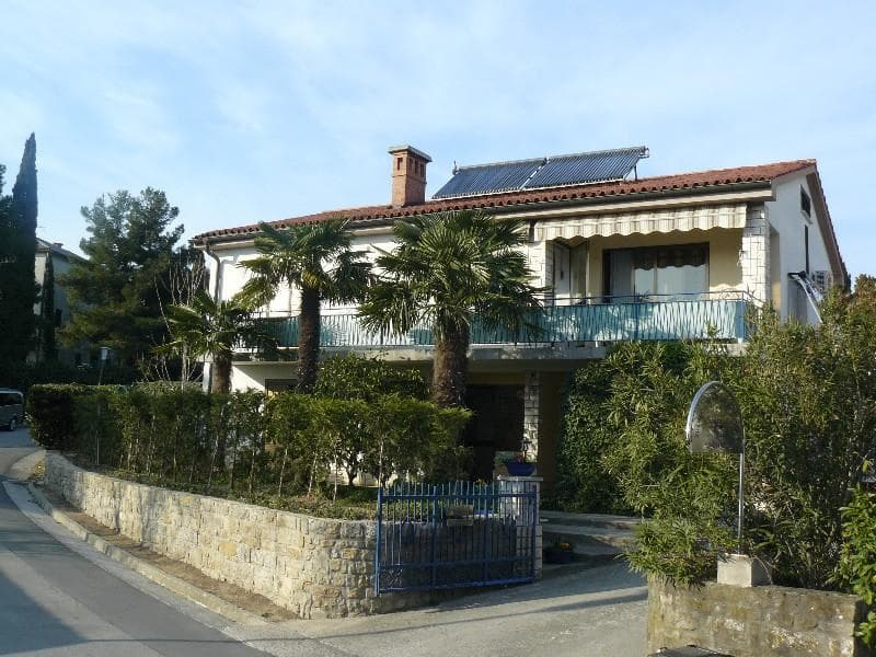 FAM SKVOR APARTMAJI, UMETNIŠKI ATELJE, PORTOROŽ