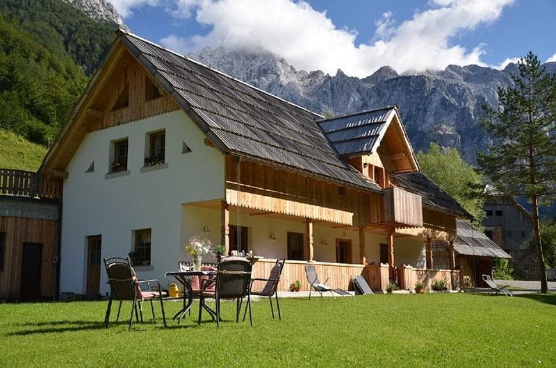 TURISTIČNA KMETIJA LENAR, LOGARSKA DOLINA