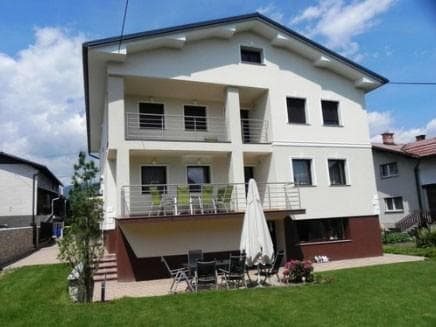 HIŠA OGRAJ, KAMNIK