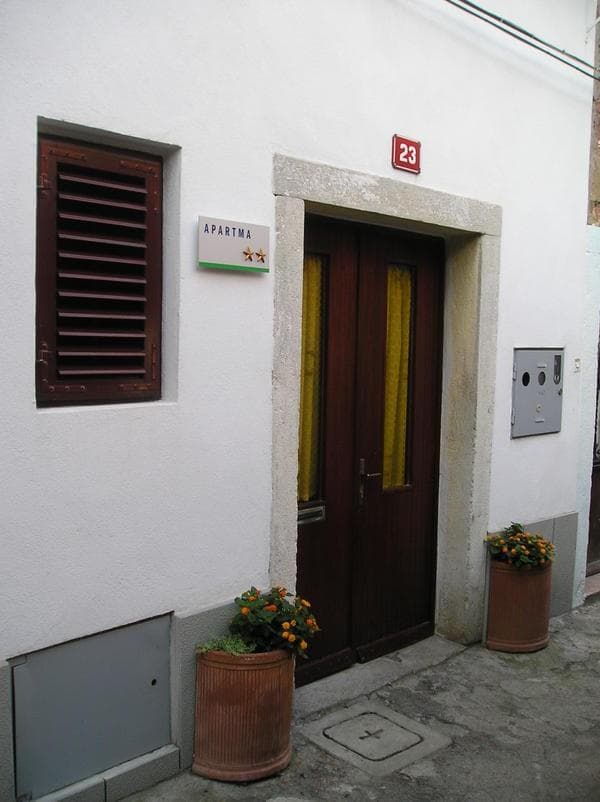 APARTMAJI BORDON, KOPER