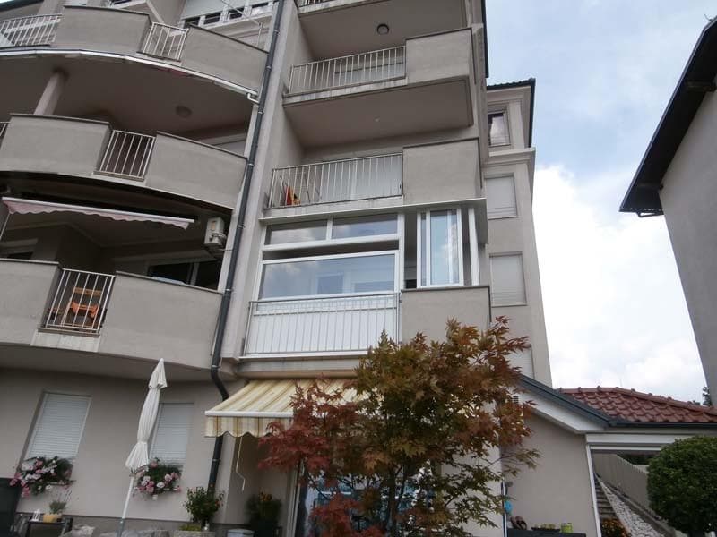 OKNO VERTIGAL, ZASTEKLITEV BALKONOV IN TERAS, LJUBLJANA