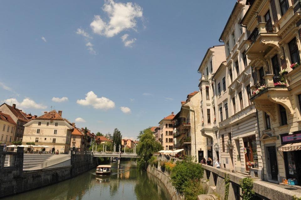 APARTMAJI TOUR AS, LJUBLJANA