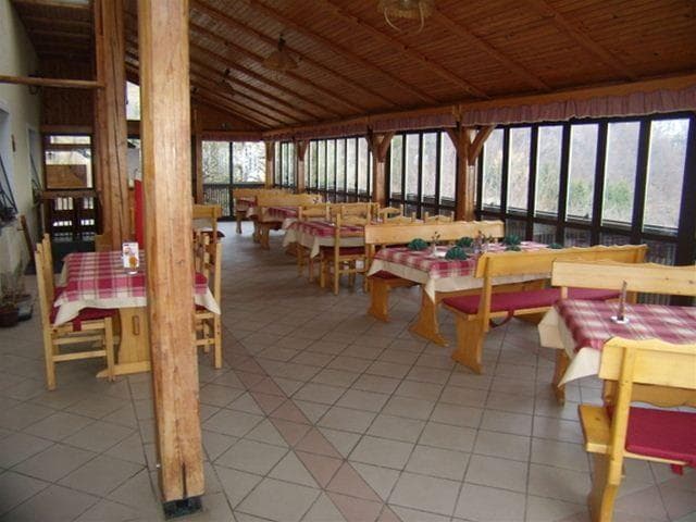 GOSTIŠČE BITENC, TOŠKO ČELO