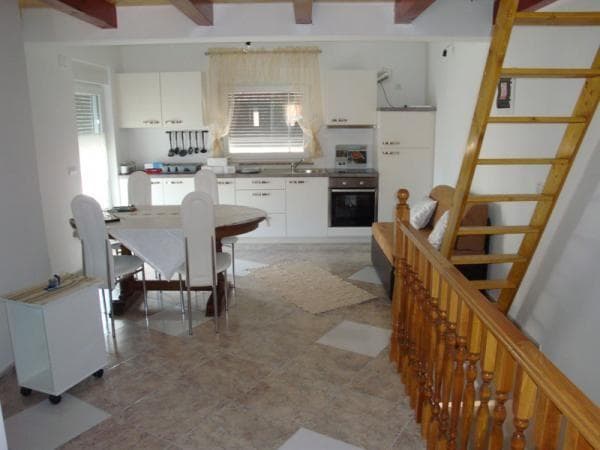 APARTMAJI VILA LISIČAK, VODNJAN