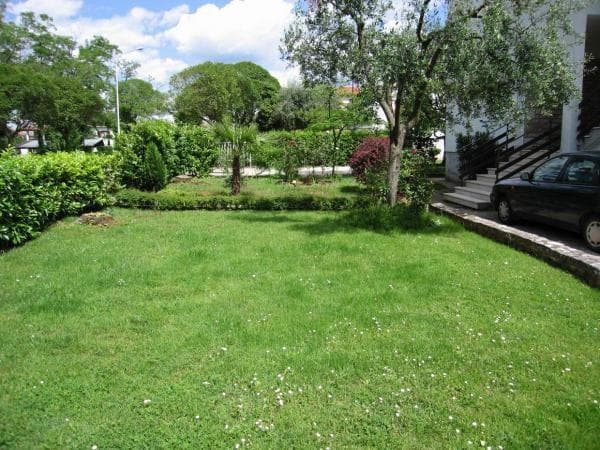 APARTMAJI ŠTEFEK, UMAG