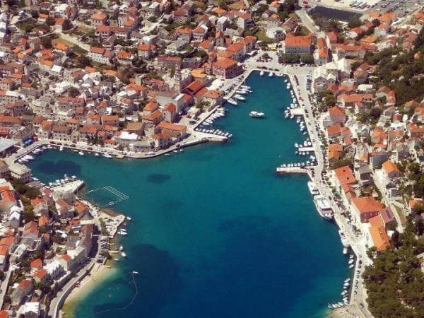 APARTMAJI PENZO, BRAČ
