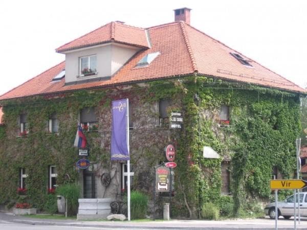 HOTEL IN RESTAVRACIJA PRI ŠPORNU, RADOMLJE
