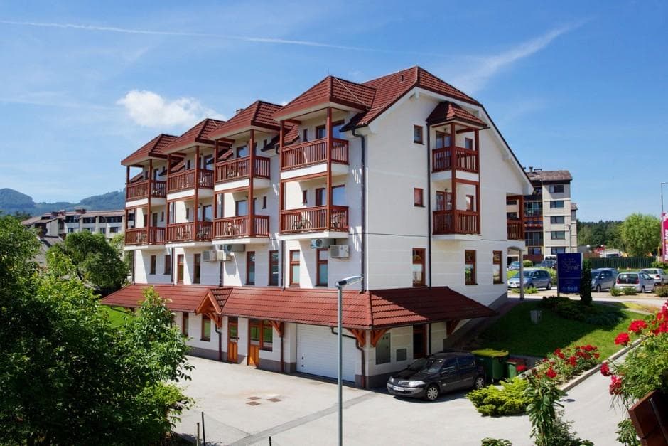 GARNI HOTEL ZVON, ZREČE
