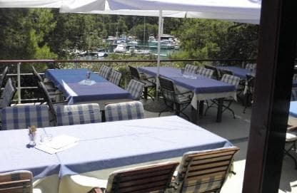 RESTAVRACIJA MARINA, PALMIŽANA, HVAR