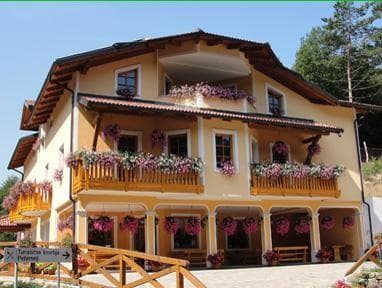 EKOLOŠKO TURISTIČNA KMETIJA PETERNELJ, ILIRSKA BISTRICA