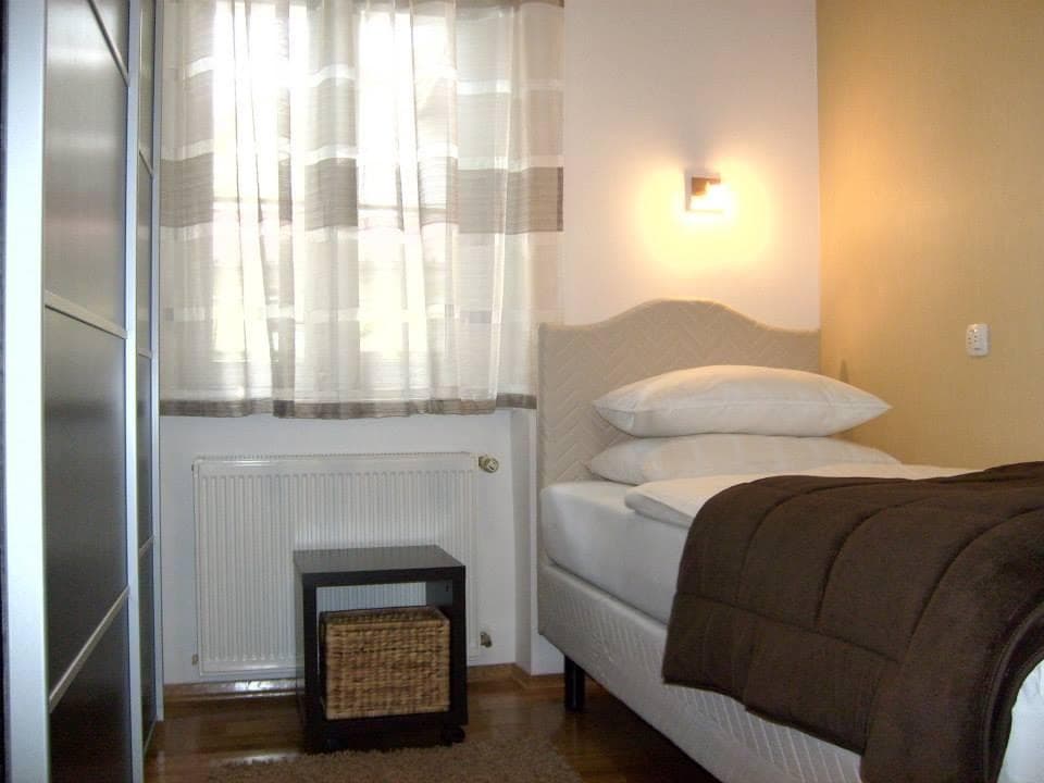 APARTMAJI ADRIANA, ZAGREB