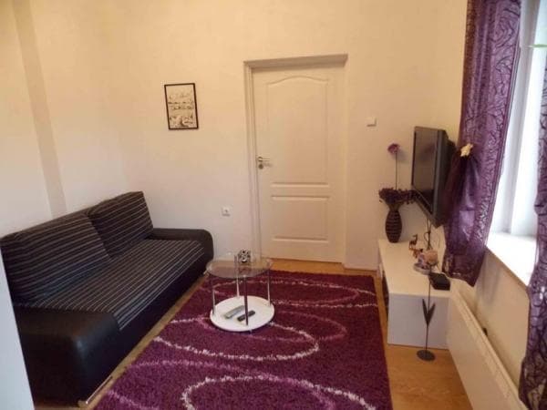 APARTMA DIVNA, ZAGREB