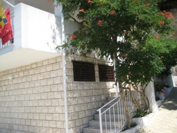 APARTMAJI JAKOVIĆ, BRELA