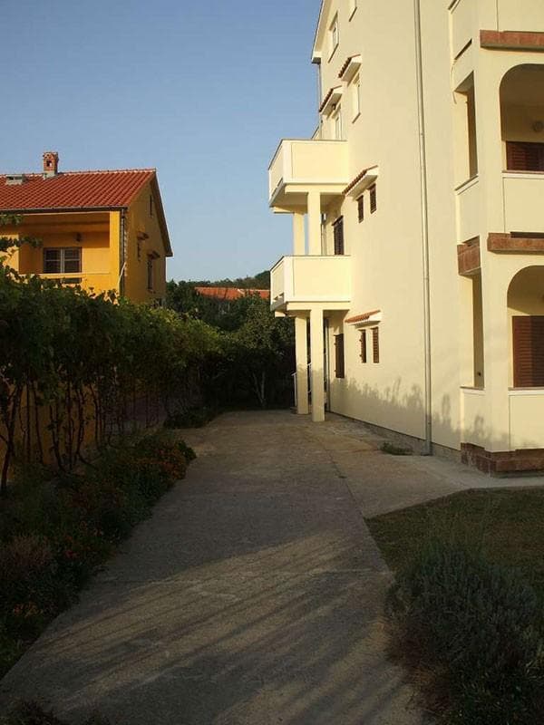 APARTMAJI PIČULJAN, LOPAR, RAB