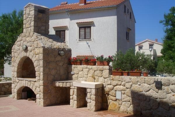 APARTMAJI EVA, CRES