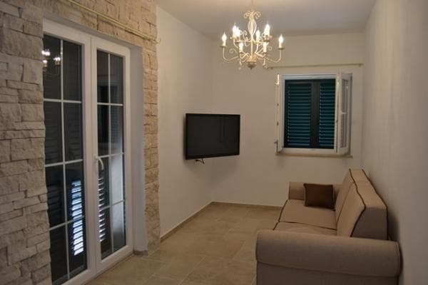 APARTMAJI LAVANDA, PULA