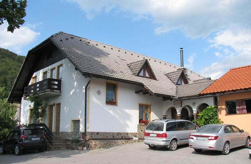 PROSTOR ZA PIKNIK V VELENJU | GOSTILNA VOLK, VELENJE