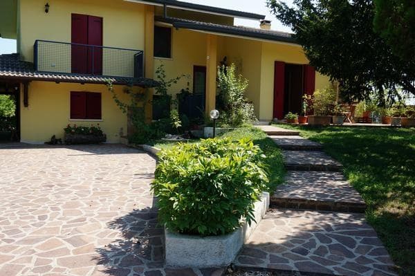 B&B AI CAMPAZZI, CASTAGNOLE DI PAESE