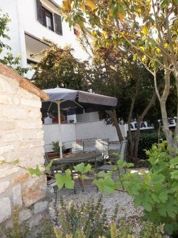APARTMAJI MAGNOLIJA, FUNTANA