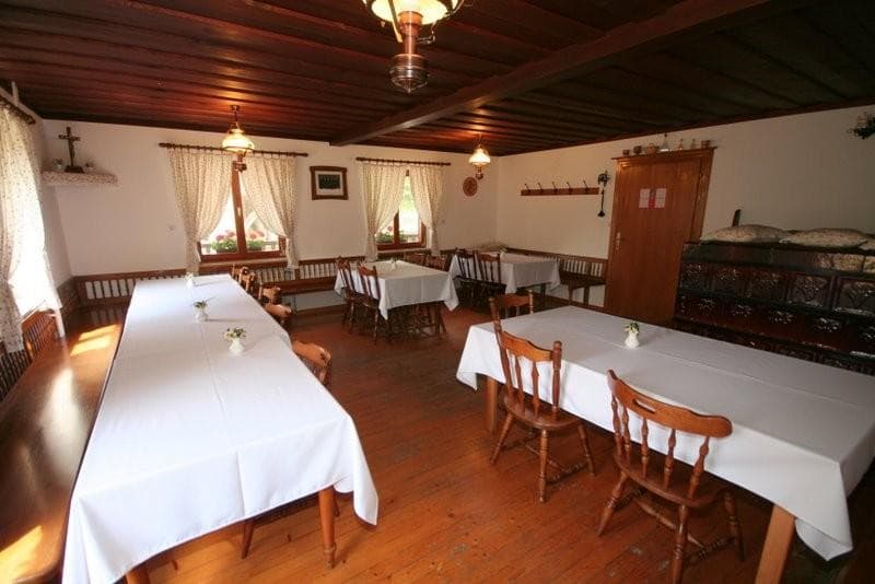 IZLETNIŠKA KMETIJA PRI BITENCU, BRIŠE PRI POLHOVEM GRADCU