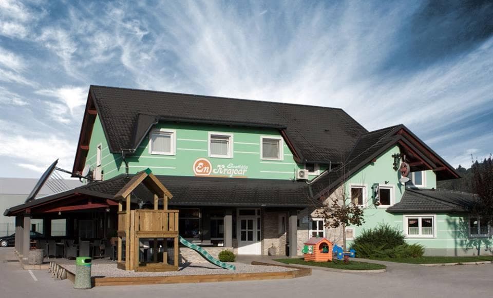 GOSTIŠČE EN KRAJCAR, CERKNICA