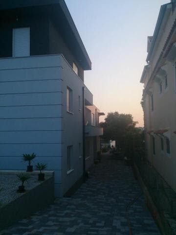 APARTMAJI BOŽANA, BIBINJE