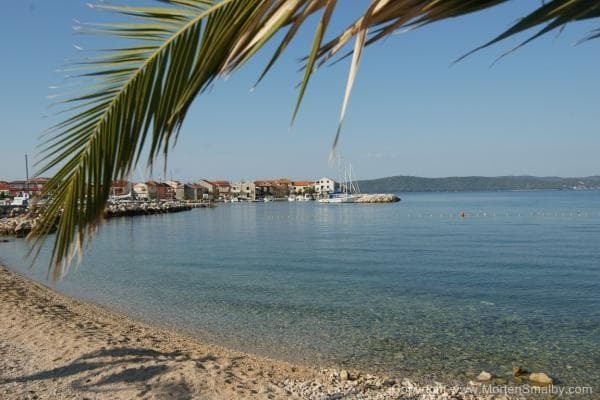 APARTMAJI ANITA, BIBINJE