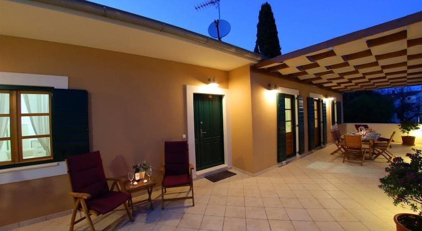 VILLA DANICA, SUKOŠAN