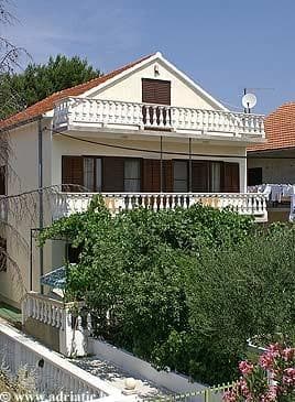 APARTMAJI MILICA, VODICE