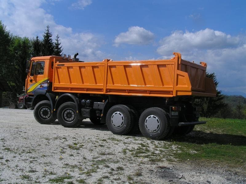 UPRAVLJANJE Z GRADBENO MEHANIZACIJO, MATEJ FAJFAR, KRANJ