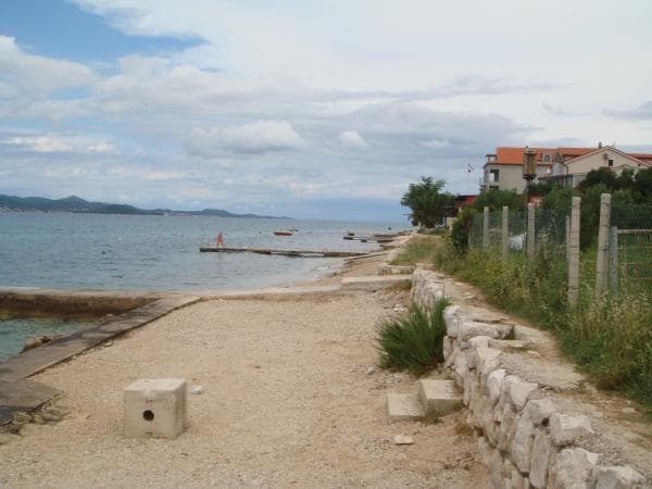 APARTMAJI MIA, BIBINJE
