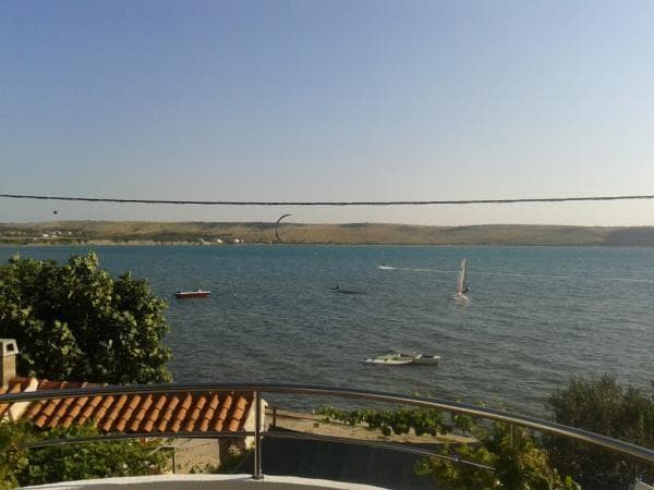 APARTMAJI ZORZO, LJUBAČ
