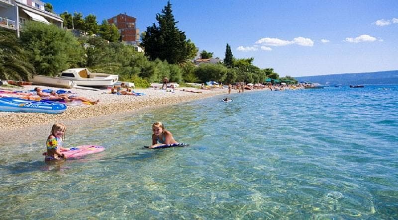VILA ADRIA, OMIŠ