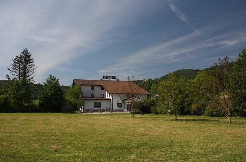 HOTEL JASMIN, PODČETRTEK