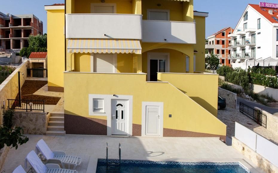 APARTMAJI LUKA, ZEČEVO, ROGOZNICA
